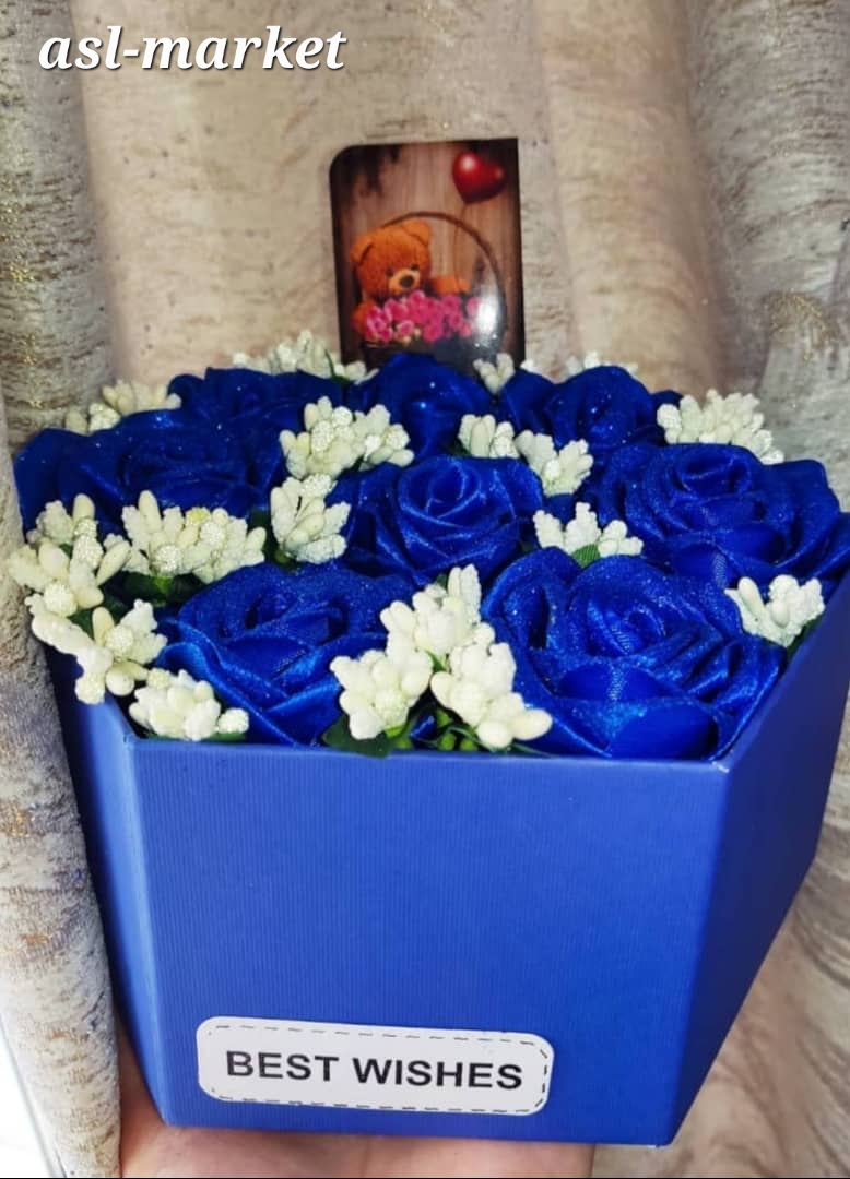 باکس گل آبی کاربنی شاین دار